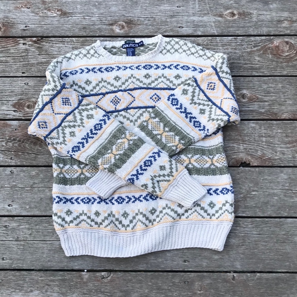 Vintage Nautica hand knit sweater.  Size Medium.
